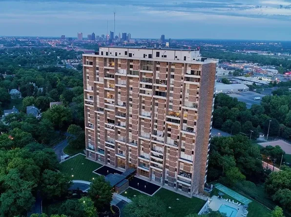 1000 Urlin Ave APT 1822, Grandview, OH 43212