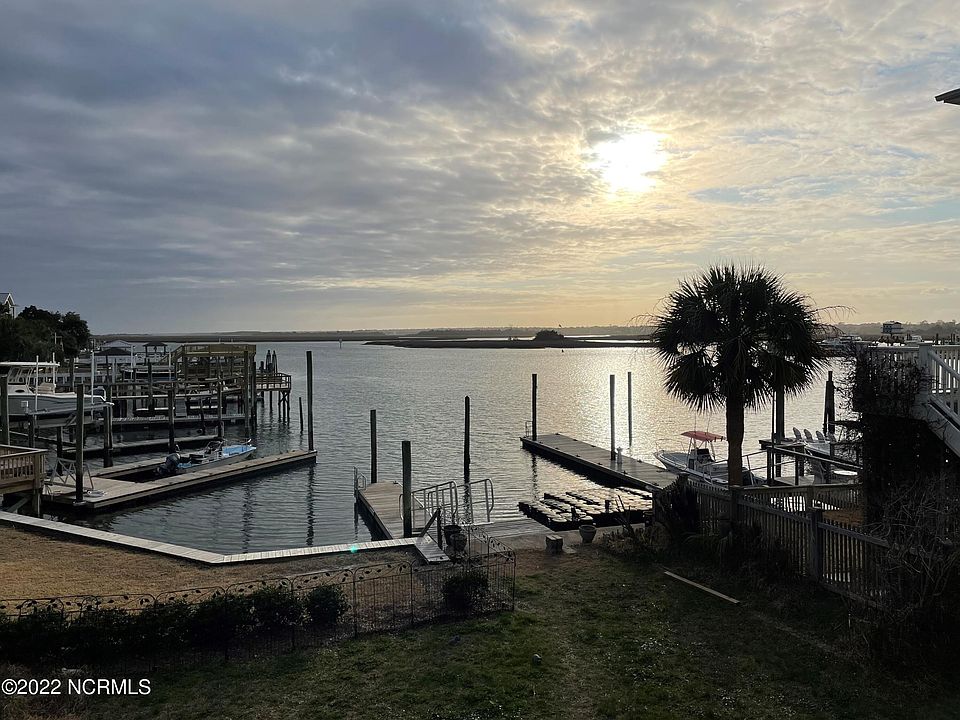 2nd image of 470 Causeway Dr