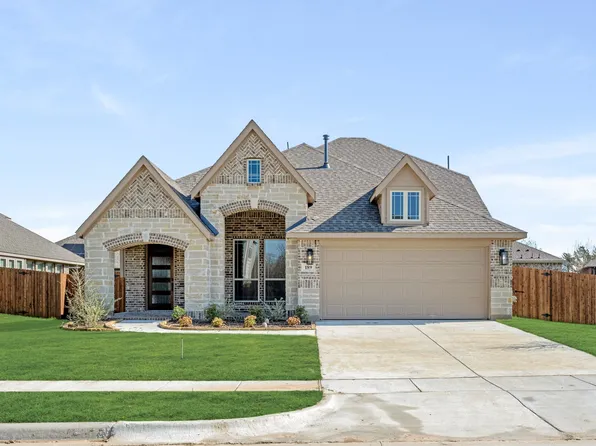 189 Creekside Dr, Sanger, TX 76266