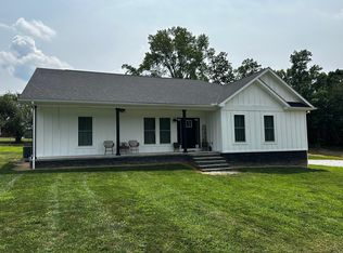 155 Sandy Rock Dr, Corbin, KY 40701