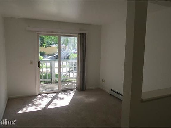 3rd image of 2040 Canyon Blvd APT 3
