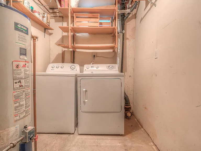Utility Rm with W/D