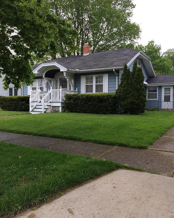1st image of 204 S Mechanic St