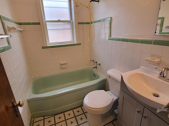 4th image of 6215 Eichelberger St #2E