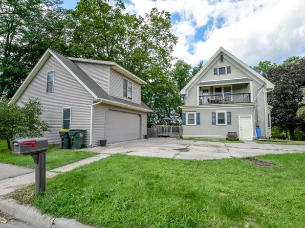 10 E High St, Mazomanie, WI 53560