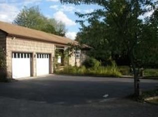 4 Tara Dr, Hillsborough, NJ 08844