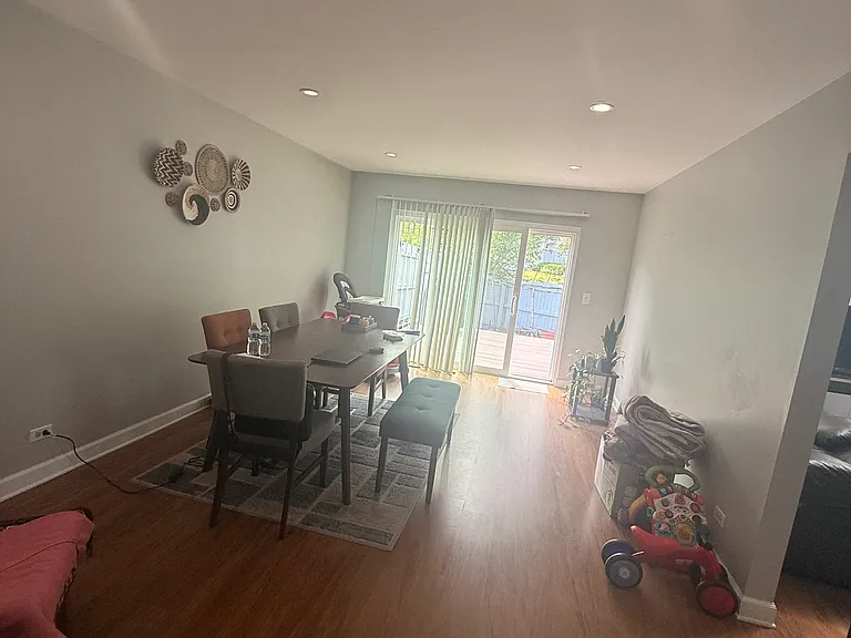 1381 Newport St — Photo 3