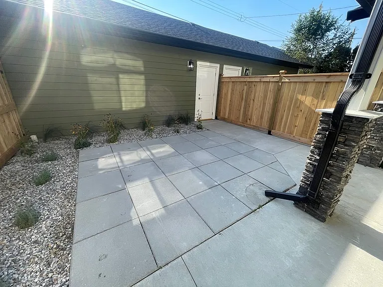 839 Wilson Ave #2 — Photo 3