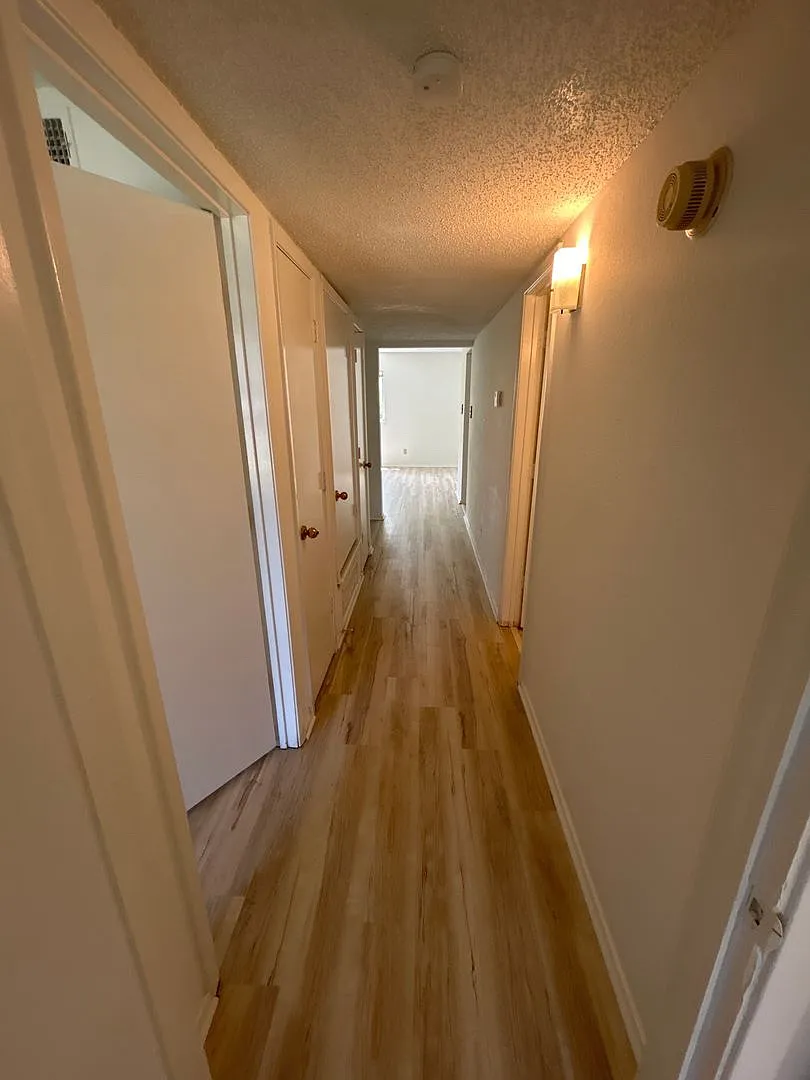 5510 Brookview Ct — Photo 3