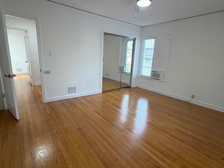 630 S Detroit St #1/2 — Photo 11