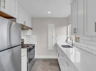 229 MacArthur Blvd located just above Lake Merritt in the Adams Point Neighborhood of Oakland, Oakland, CA 94610