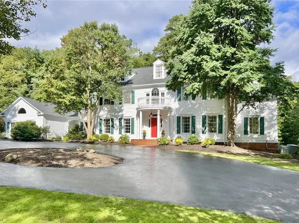 7155 Settlers Ridge Rd, Gates Mills, OH 44040