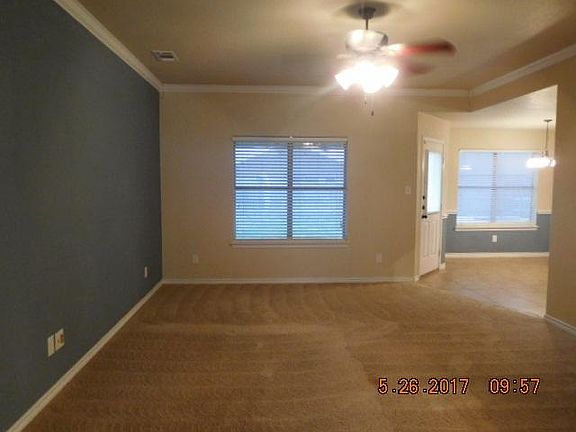 2nd image of 304 Leo Ln