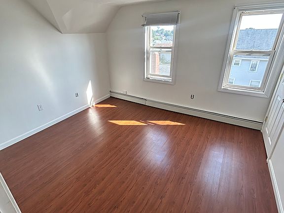 5th image of 110-112 S Spruce St #3