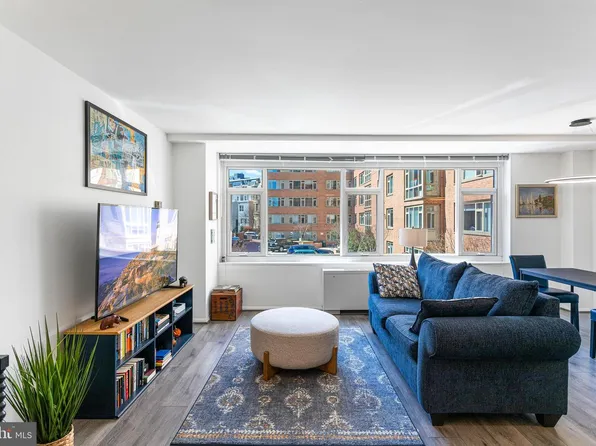 1545 18th St NW Unit 212, Washington, DC 20036