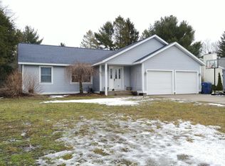3746 W Fuller Dr, Muskegon, MI 49444