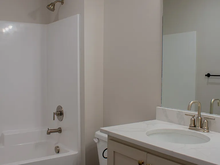 826 E Sunnyside Rd #6-1 — Photo 13