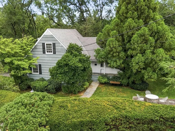 20 Bird Place, White Plains, NY 10605