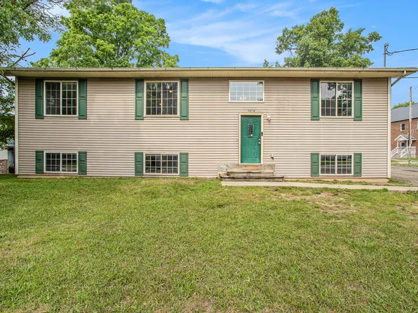 1210 California Ave, Kalamazoo, MI 49006