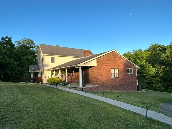 207 Foxglove Dr, Carlisle, KY 40311