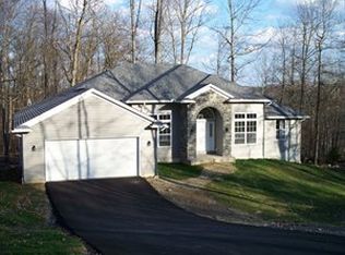 101 Beechwood Dr, Oil City, PA 16301