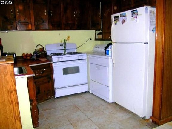4th image of 15709 NE 78th St