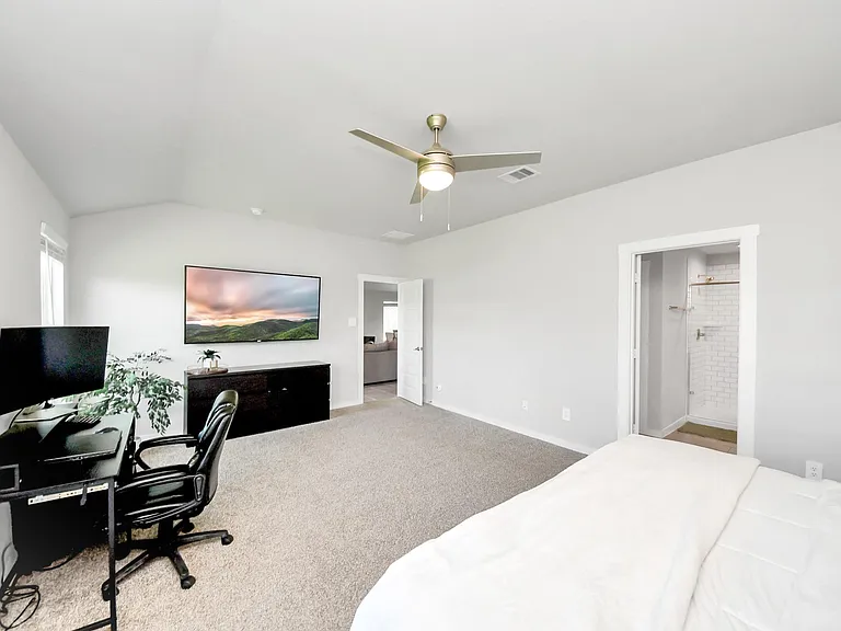 3306 Dagostino Creek Dr — Photo 32