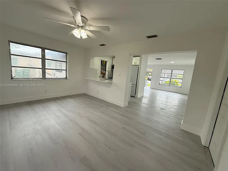 7311 NW 57th Dr — Photo 22