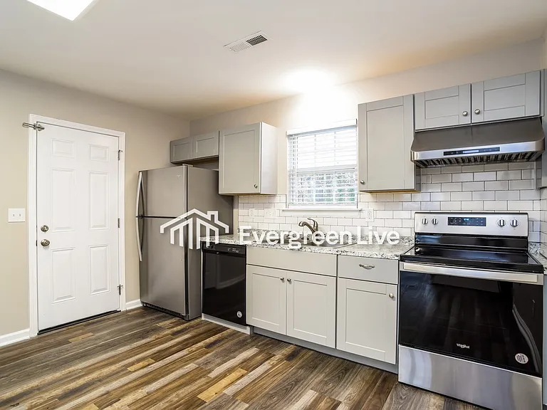 5735 Joshua Ln — Photo 4