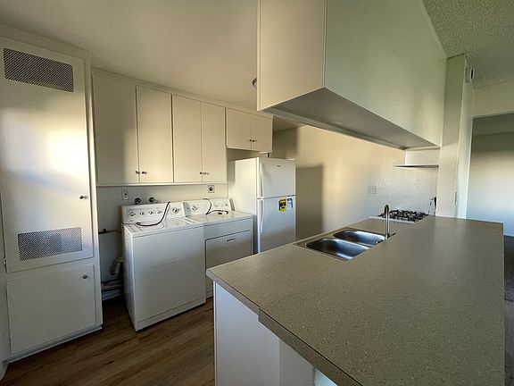 4th image of 17070 B Ln #B
