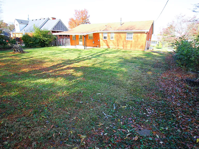 1090 Meridian Ct — Photo 50