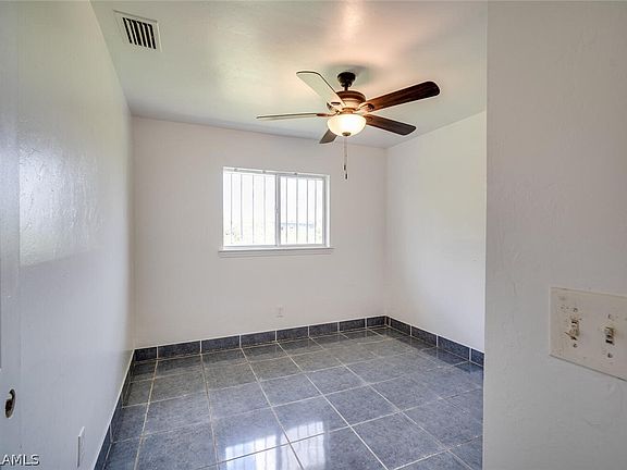 5th image of 1591/1589 Gilbert Ave S