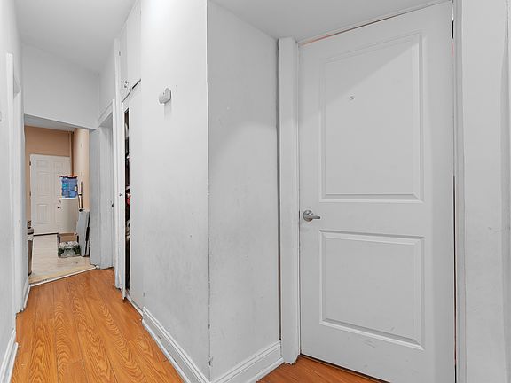 4th image of 103-17 Plattwood Ave #1