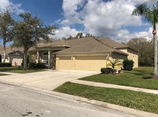 5610 Spectacular Bid Dr, Zephyrhills, FL 33544