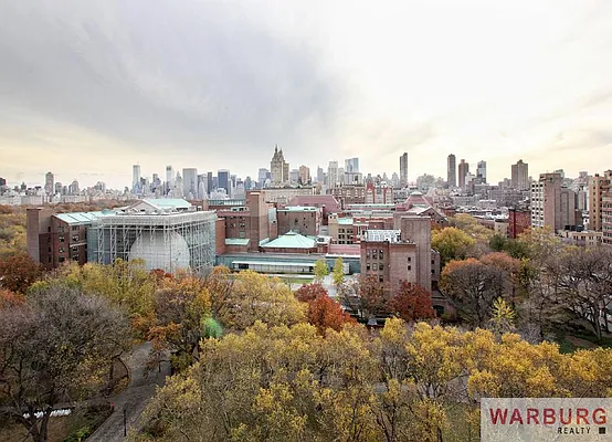 Sold by Warburg | media 11