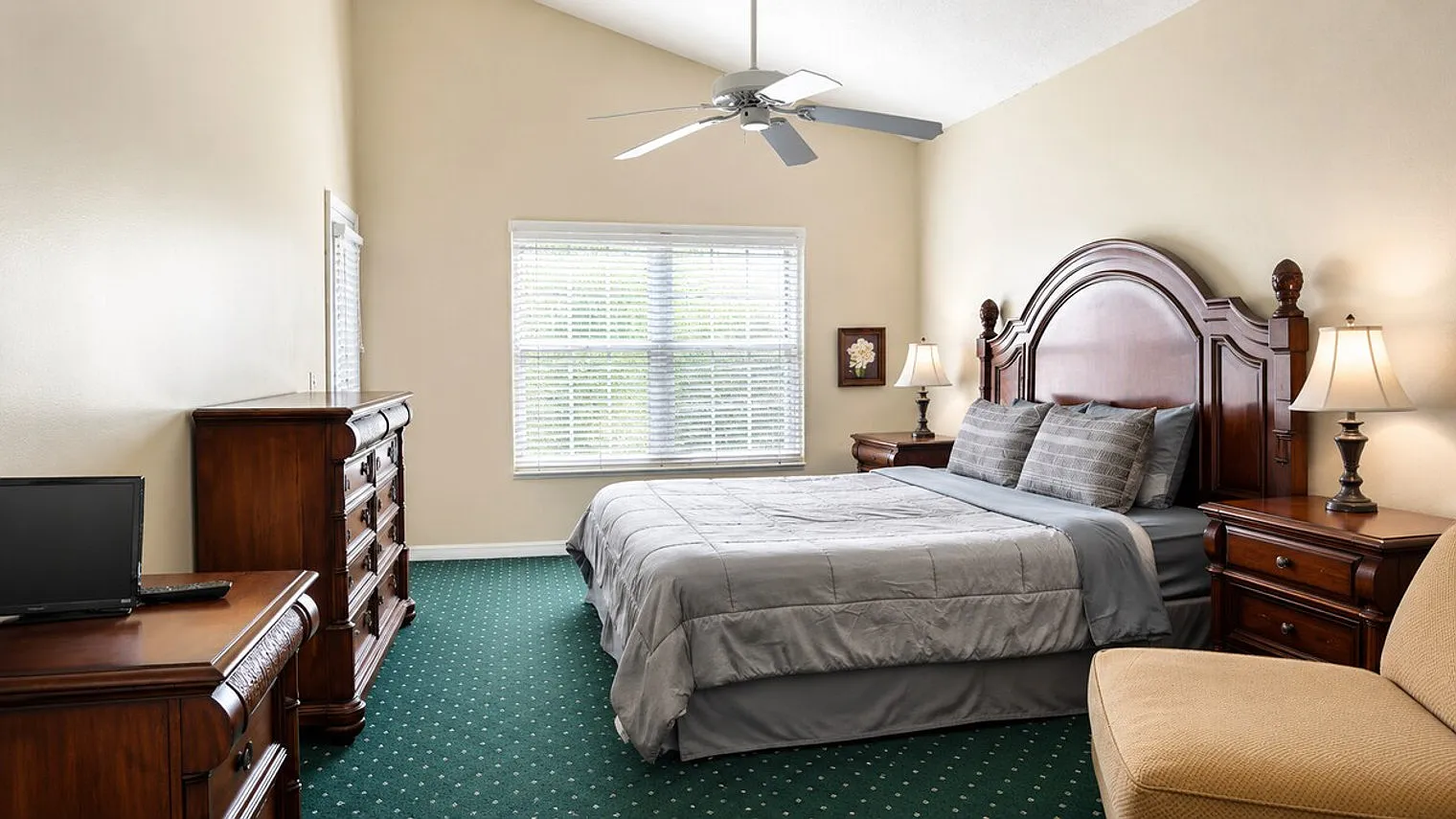 1 bed, 1.5 bath, $2,674 — Photo 4