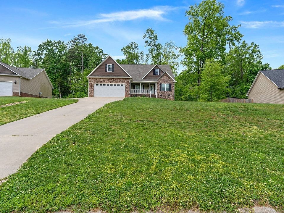 1st image of 155 Rose Brier Ln