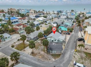 137 91st Ave, Treasure Island, FL 33706