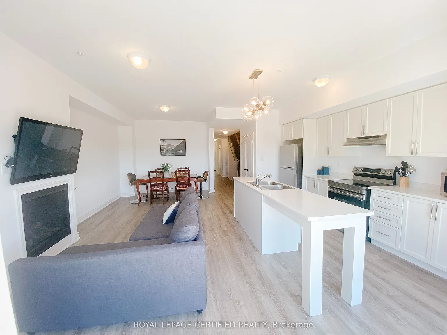 3 bed, $3,000 — Photo 4