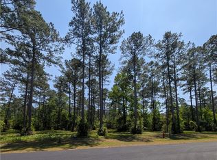891 Dolphin Ct, Townsend, GA 31331