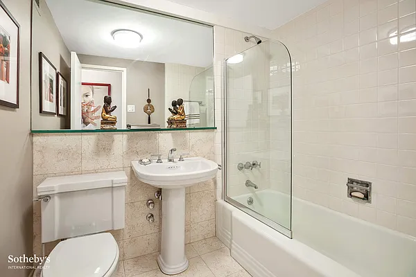 Sold by Sotheby's International Realty | media 13