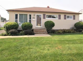 15859 Harrison Dr, Brookpark, OH 44142