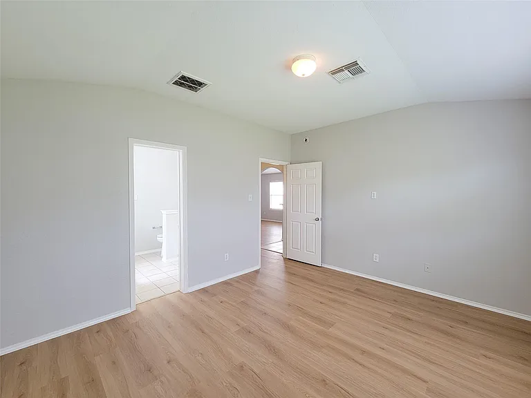7438 Fox Knoll Ln — Photo 18