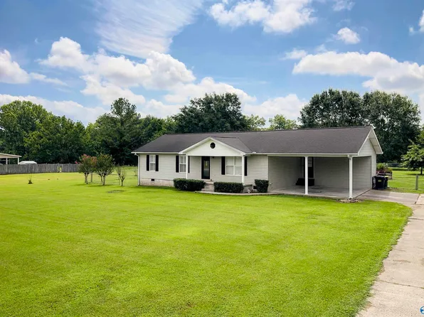 19 Summerford Orr Rd, Falkville, AL 35622