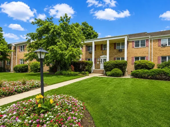 63 Stonehurst Blvd APT G, Freehold, NJ 07728