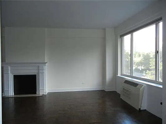 Rented by essential NEW YORK Real Estate | media 9