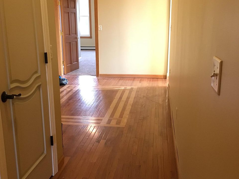 1st image of 229.5 W Washington St