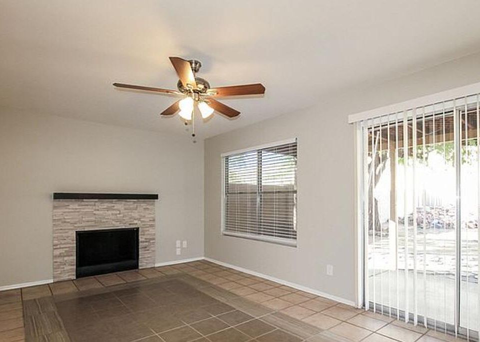 1st image of 102 E Escuda Dr