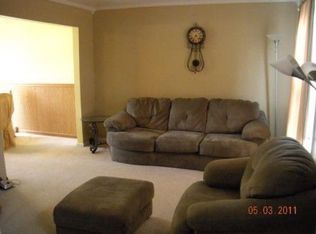 194 Stonehouse Ln, Columbia, PA 17512