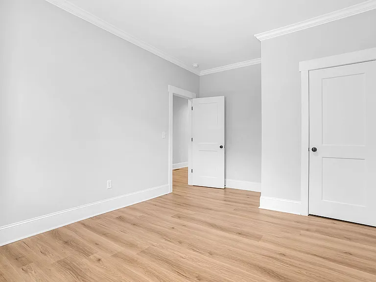 108 Averill St — Photo 7